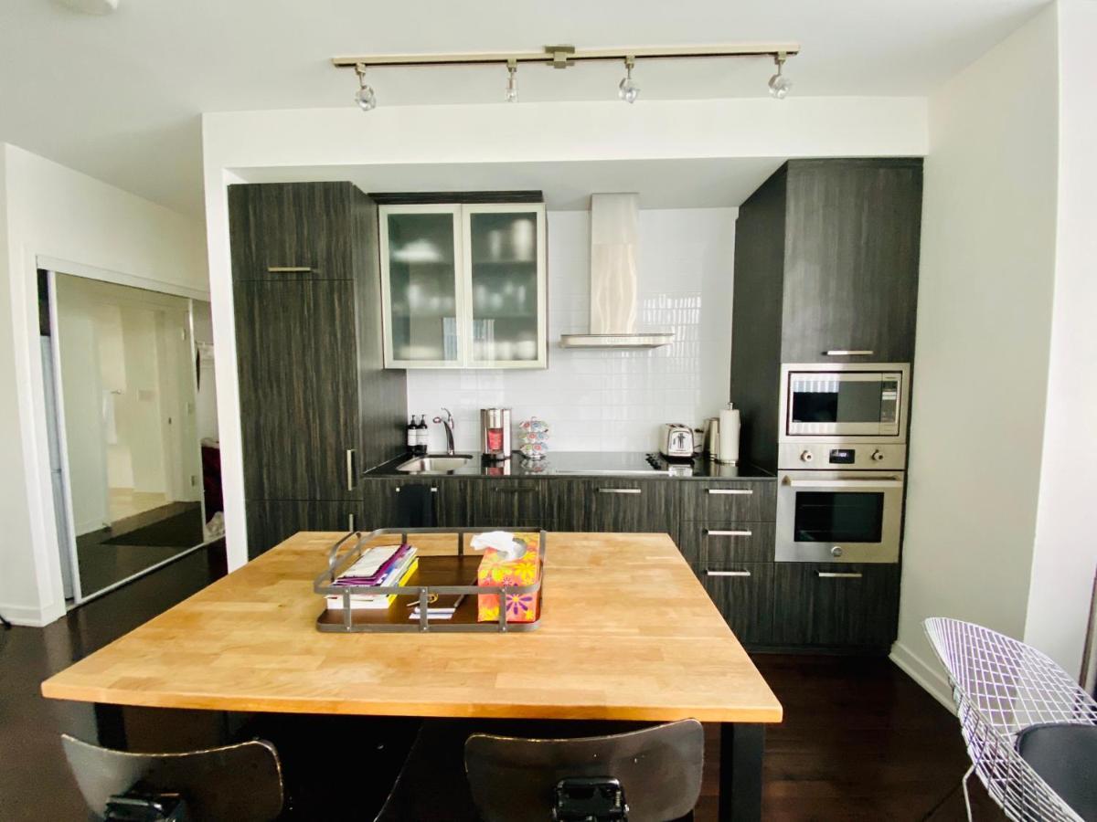 Corporate Suite Торонто Экстерьер фото